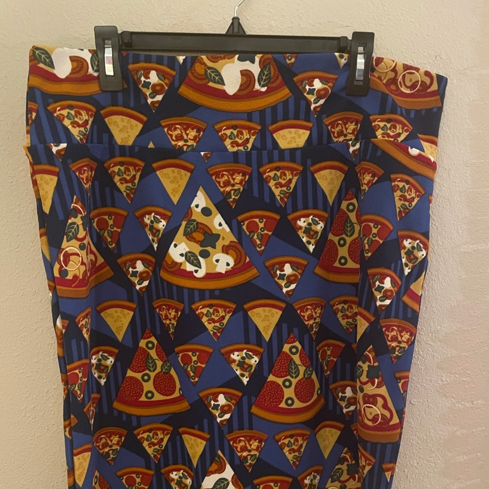 LulaRoe Pizza 3XL Knee-length Skirt